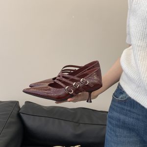 2026 New Spring Pointed Toe Button Small Heel High Heel Shallow Mouth Fashion Versatile Women's Flat Shoes